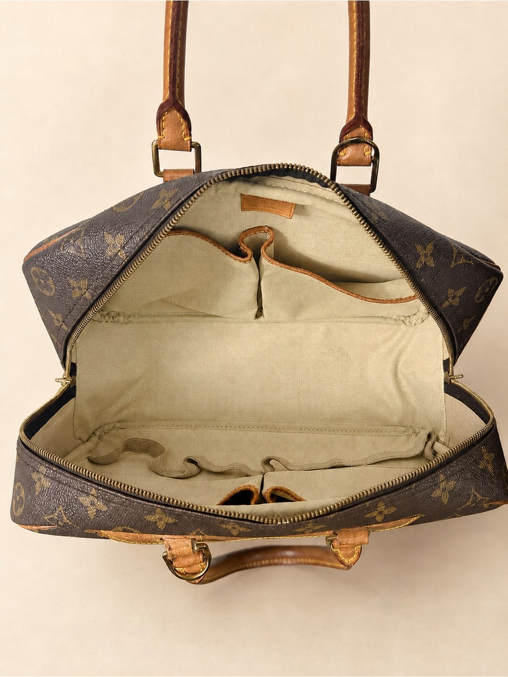 Louis Vuitton Deauville M47270 Monogram Vanity Satchel Bag - Picture 7 of 15